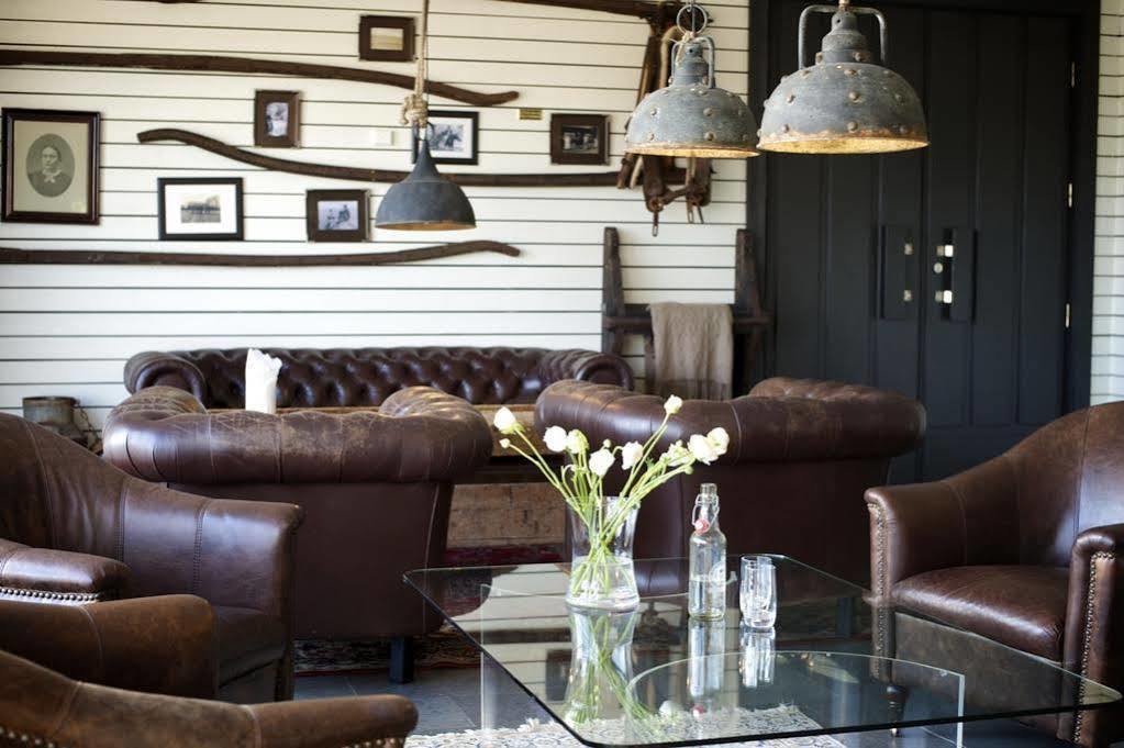 Hotell Tinget Sala Εξωτερικό φωτογραφία